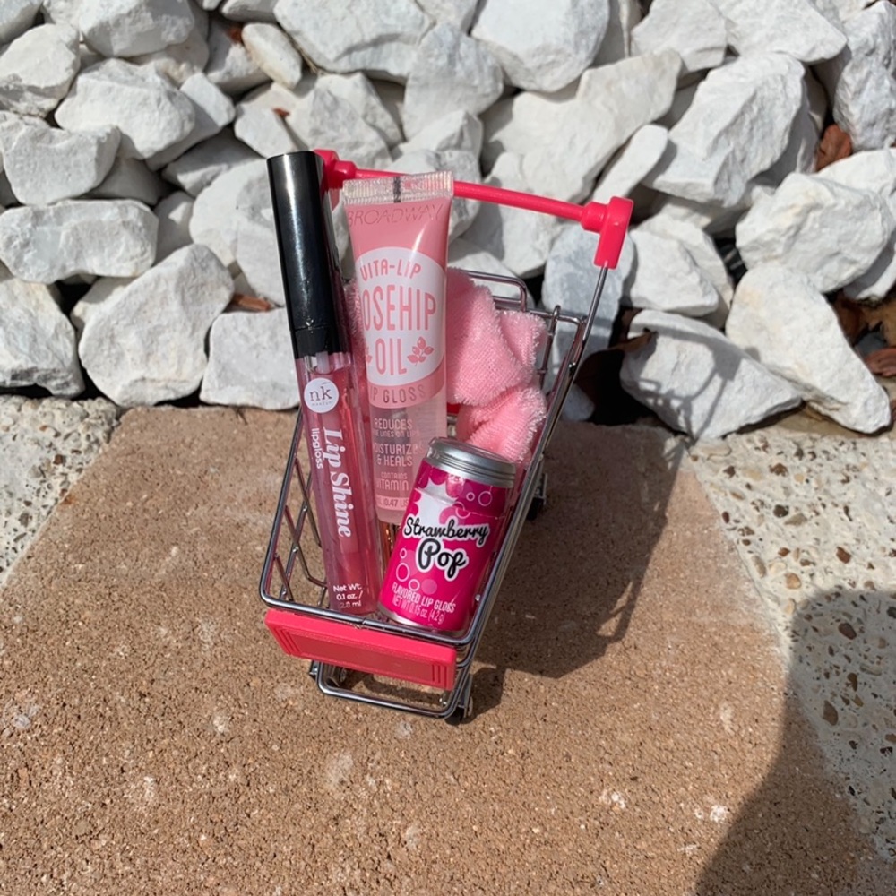 Butterfly lip gloss bundle